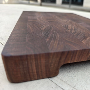 Chopping Board in End-Grain American Walnut